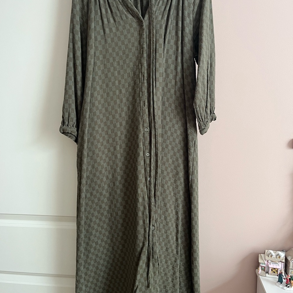 Neuflora Juneau Dress